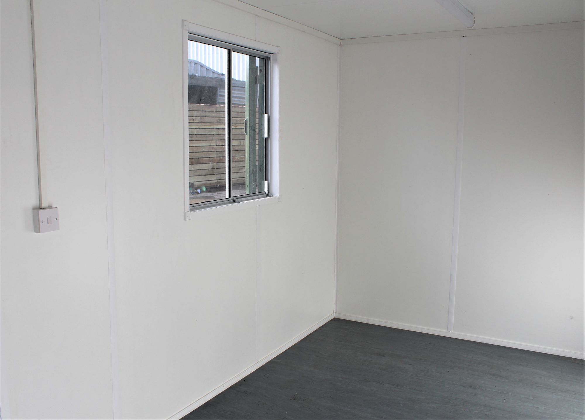 SHIPPING CONTAINERS 15ft ModiBox Office - Image 4