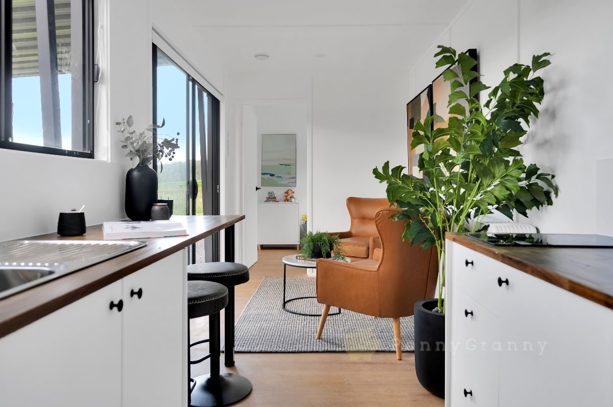 2 Bedroom Refurbished Shipping Container Home - Image 5