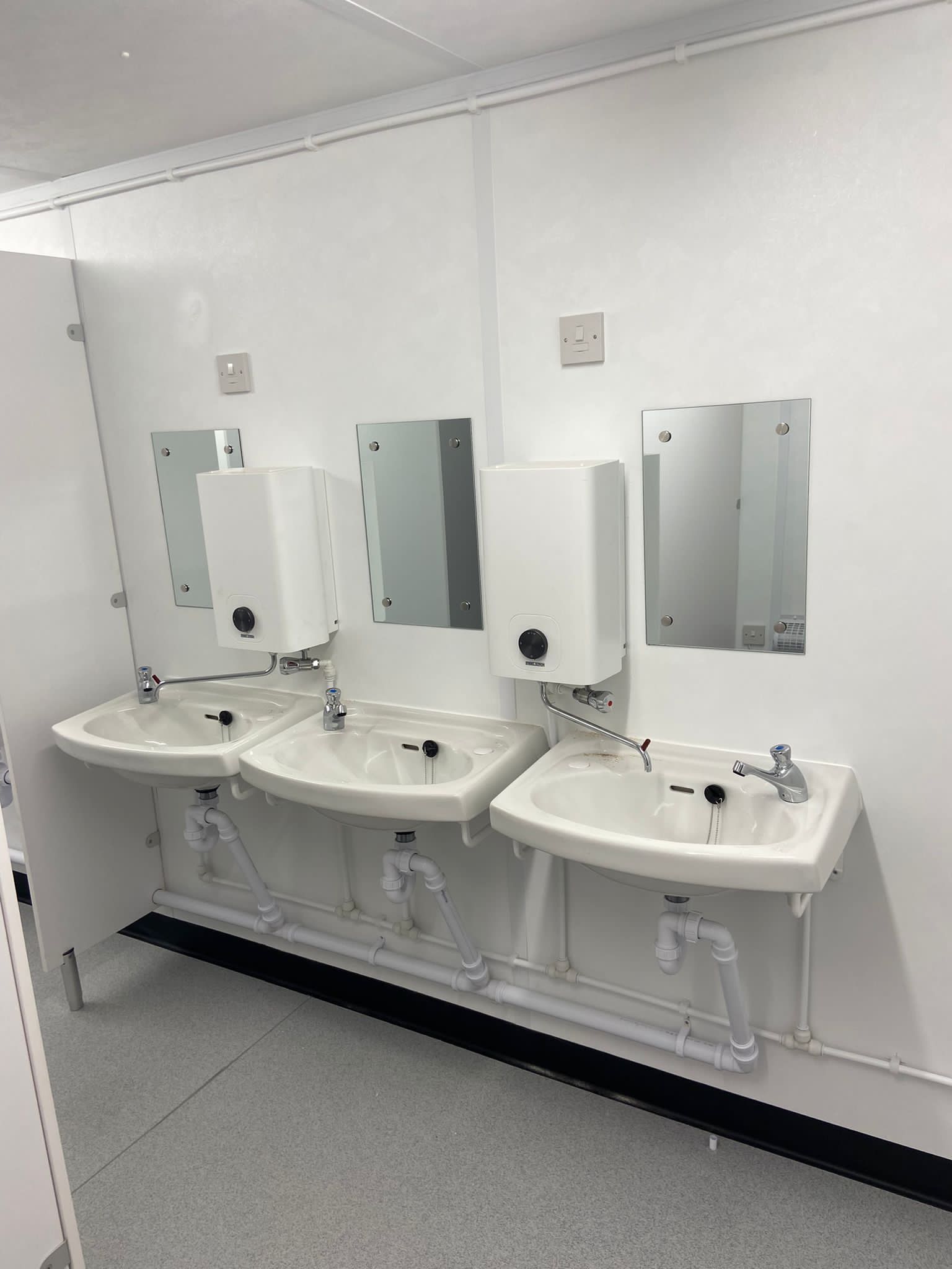 6+1 Steel Toilet - Image 5